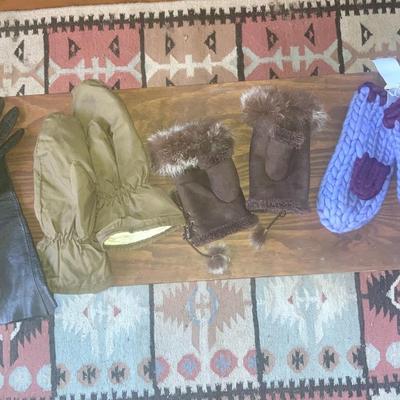 Lot of gloves and mittens