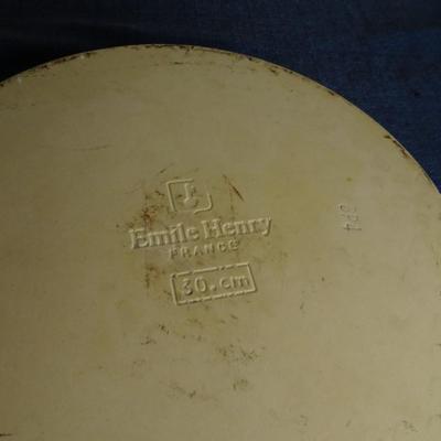 LOT 170. EMILE HENRY PIE PLATES