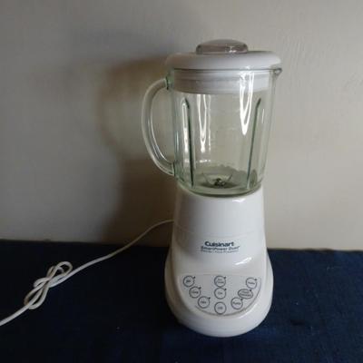 LOT 177. CUISINART BLENDER/FOOD PROCESSOR