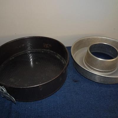 LOT 183. BAKING ITEMS