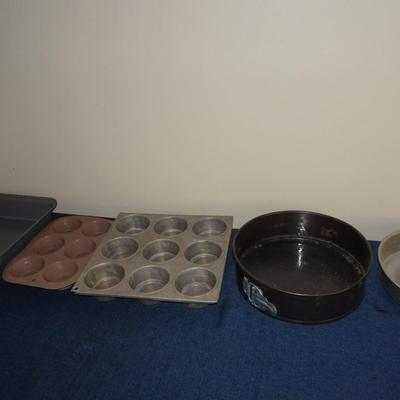LOT 183. BAKING ITEMS