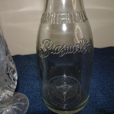 LOT 184 GLASS VASES
