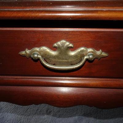 LOT 203  END TABLE