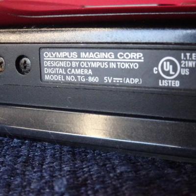 LOT 210. OLYMPUS STYLUS TOUGH CAMERA