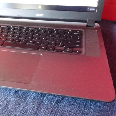 LOT 214. ACER CHROME LAP TOP