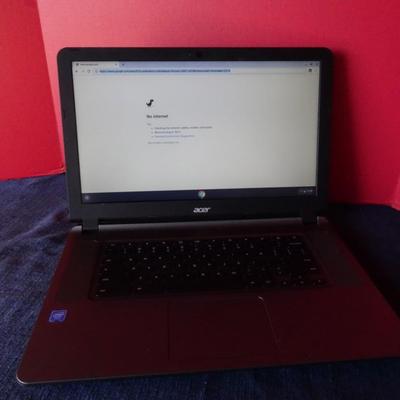 LOT 214. ACER CHROME LAP TOP