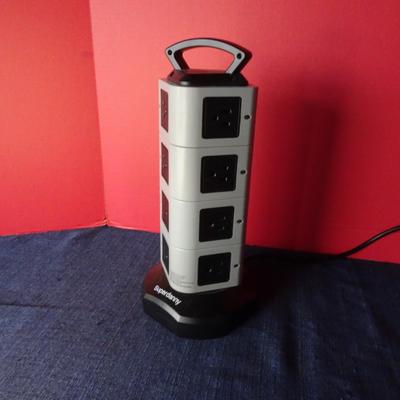 LOT 217. SUPERDANNY  USB POWERSTRIP