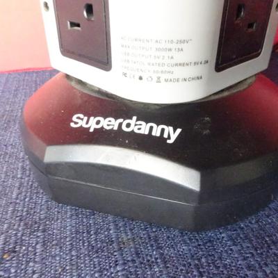 LOT 217. SUPERDANNY  USB POWERSTRIP