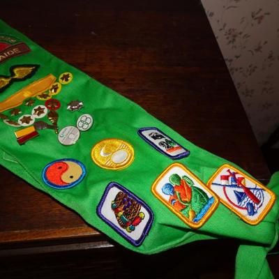 LOT 247. VINTAGE GIRL SCOUT SASH AND TWO MARACAS
