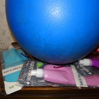 LOT 248FOAM ROLLER, 3 WATER BOTTLES, HEDSTROM BALL
