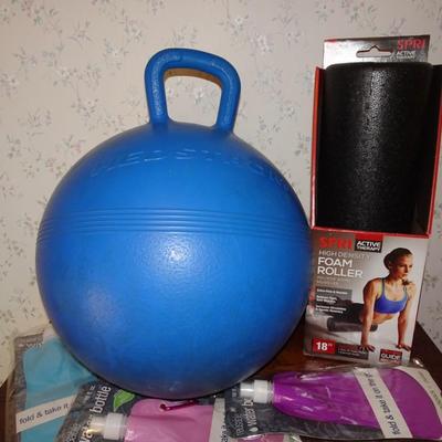 LOT 248FOAM ROLLER, 3 WATER BOTTLES, HEDSTROM BALL
