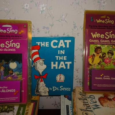 LOT 249. COLLECTION OF CHILDREN'S BOOKS