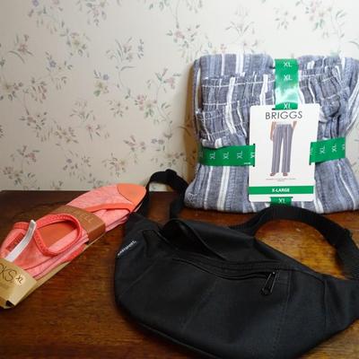 LOT 265. PANTS, FANNY PACK AND SHOES
