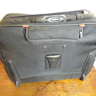 LOT 264. ROLLER CASE