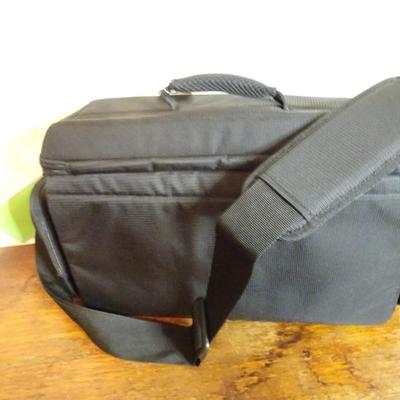 LOT 262  TENBA  TRAVELITE CAMERA BAG