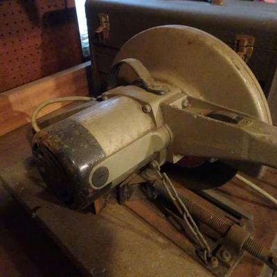 LOT 301. CUTOFF MACHINE