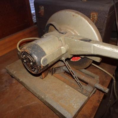 LOT 301. CUTOFF MACHINE