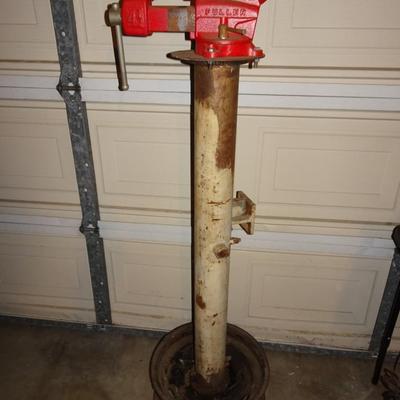 LOT 302. VINTAGE FULLER VISE ON STAND