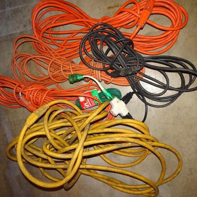 LOT 304. EXTENSION CORDS