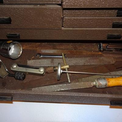 LOT 310. MACHINST TOOL BOX WITH TOOLS