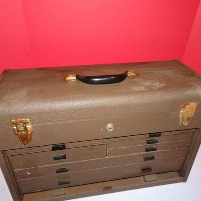 LOT 310. MACHINST TOOL BOX WITH TOOLS