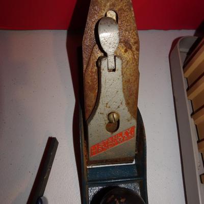 LOT 311. VARIETY OF TOOLS