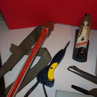 LOT 311. VARIETY OF TOOLS