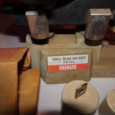 LOT 313. OHAUS SCALE