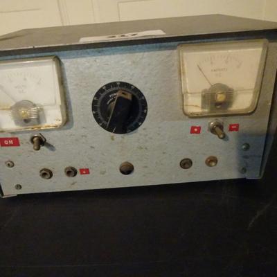 LOT 317 VINTAGE ELECTRONIC DEVICE