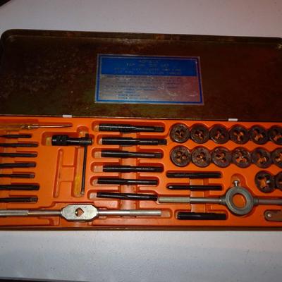 LOT 319. VARIETY OF TOOLS