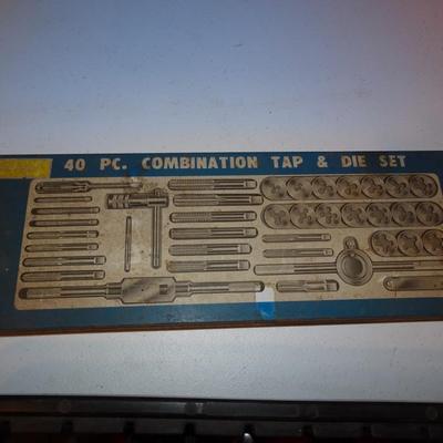 LOT 319. VARIETY OF TOOLS