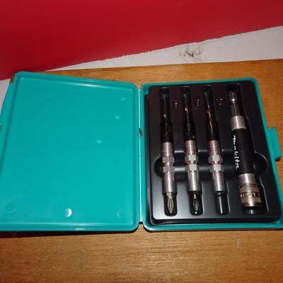 LOT 324 DRILL AND DRILL BITS