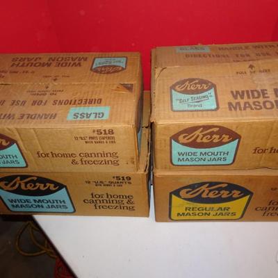 LOT 331.  KERR MASON JARS USED, NOLIDS, NEED CLEANING