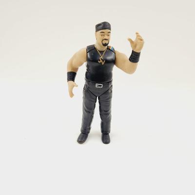 1997 JAKKS PACIFIC SAVIO VEGA WRESTLING FIGURE