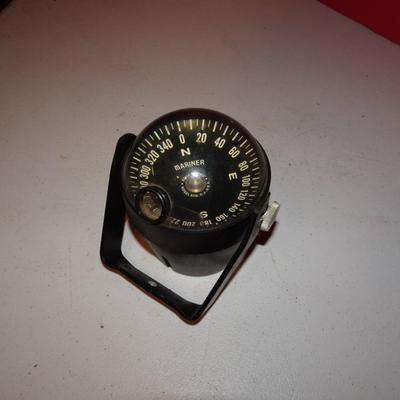 LOT 335. MARINER COMPASS
