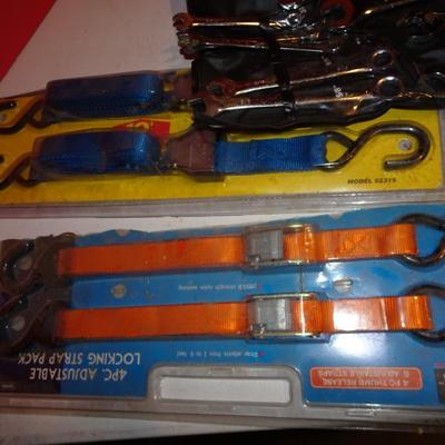 LOT 338 WRENCH HSET AND TIE DOWNS