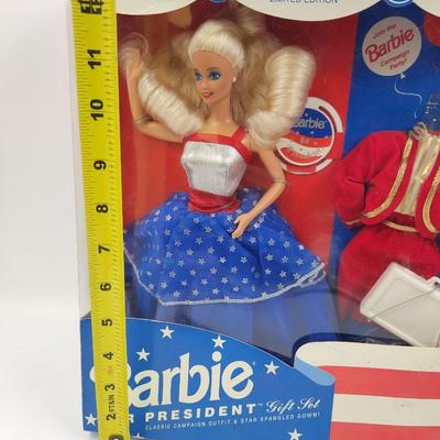 1991 MATTEL BARBIE FOR PRESIDENT GIFT SET