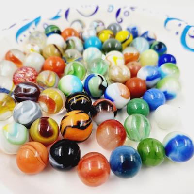 ARRAY OF COLLECTABLE MARBLES