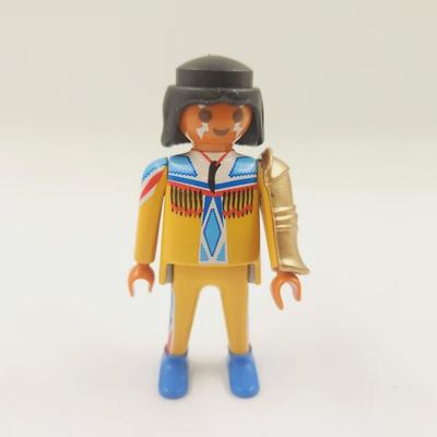 1993 PLAYMOBIL NATIVE AMERICAN FIGURINE