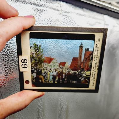 1800s GLASS LATERN SLIDES COLORED