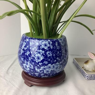 8382 Blue / White Pottery Vase with Faux Flowers