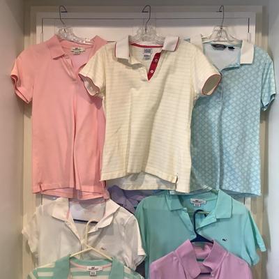 Lot 8615. Lot of Vineyard Vines / Landsâ€™End Short-sleeve tops