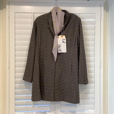 Lot 8618. Eileen Fisher Jacket with Scarf