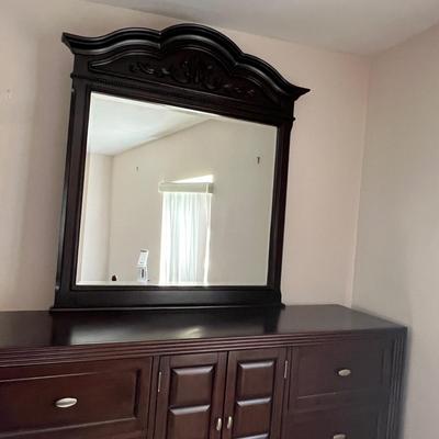 Classic Wood Dresser and Mirror (BR2-JM)