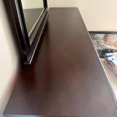 Classic Wood Dresser and Mirror (BR2-JM)