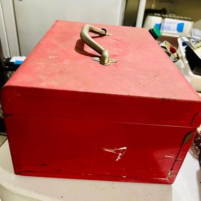 Milwaukee Tool Box (G-JM)