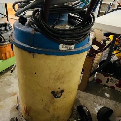 Master Vac Pol-E-Con Vacuum (G-JM)