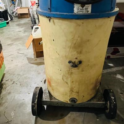 Master Vac Pol-E-Con Vacuum (G-JM)