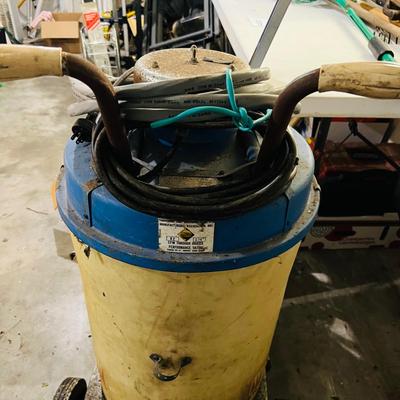 Master Vac Pol-E-Con Vacuum (G-JM)