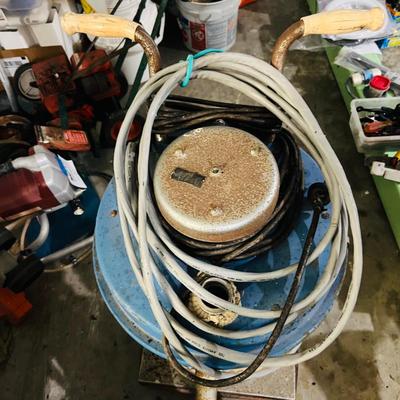 Master Vac Pol-E-Con Vacuum (G-JM)